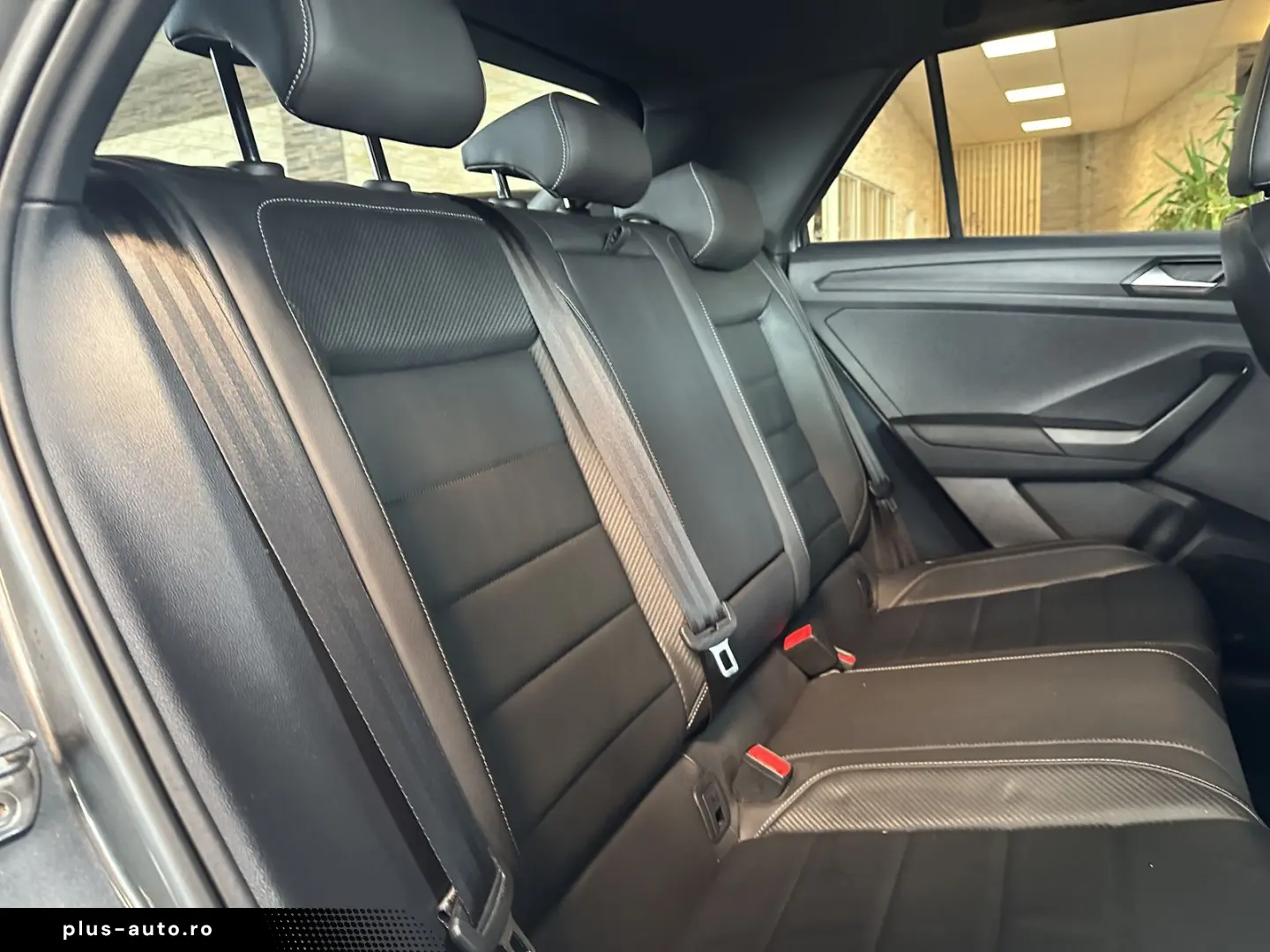 VW T-Roc R  4Motion Leder LED SHZ ACC Beats R.Cam