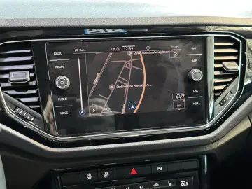 VW T-Roc R  4Motion Leder LED SHZ ACC Beats R.Cam