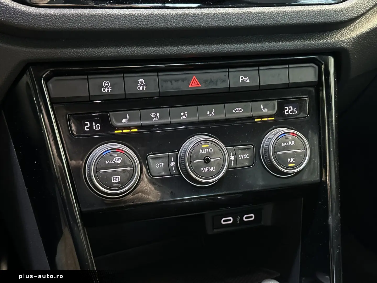 VW T-Roc R  4Motion Leder LED SHZ ACC Beats R.Cam