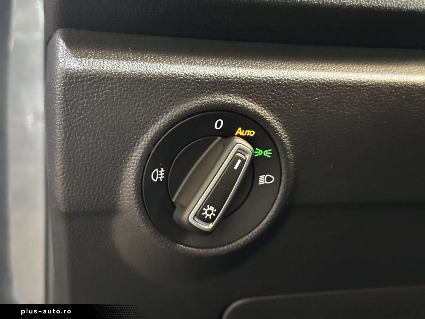 VW T-Roc R  4Motion Leder LED SHZ ACC Beats R.Cam