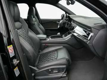 AUDI SQ7 Pano 7Sitze AHK Stand HuD S-Sitze Air 360