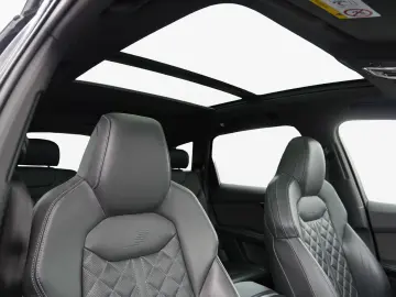 AUDI SQ7 Pano 7Sitze AHK Stand HuD S-Sitze Air 360