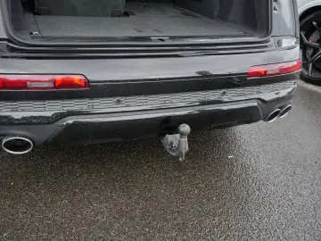 AUDI SQ7 Pano 7Sitze AHK Stand HuD S-Sitze Air 360