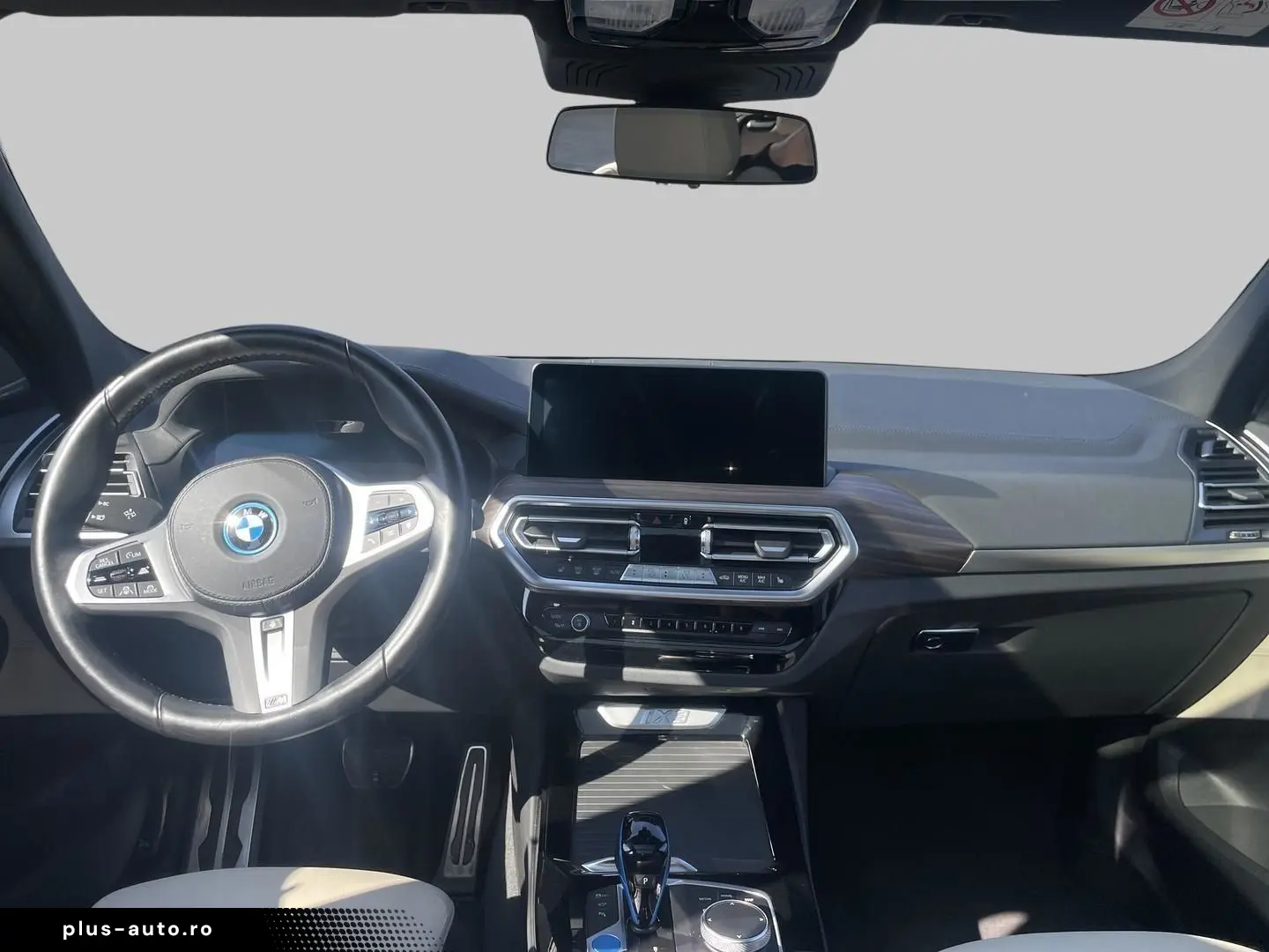 BMW iX3 M SPORT Sportpaket HUD AD AHK-klappbar AHK E