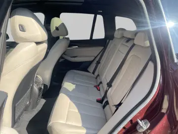 BMW iX3 M SPORT Sportpaket HUD AD AHK-klappbar AHK E