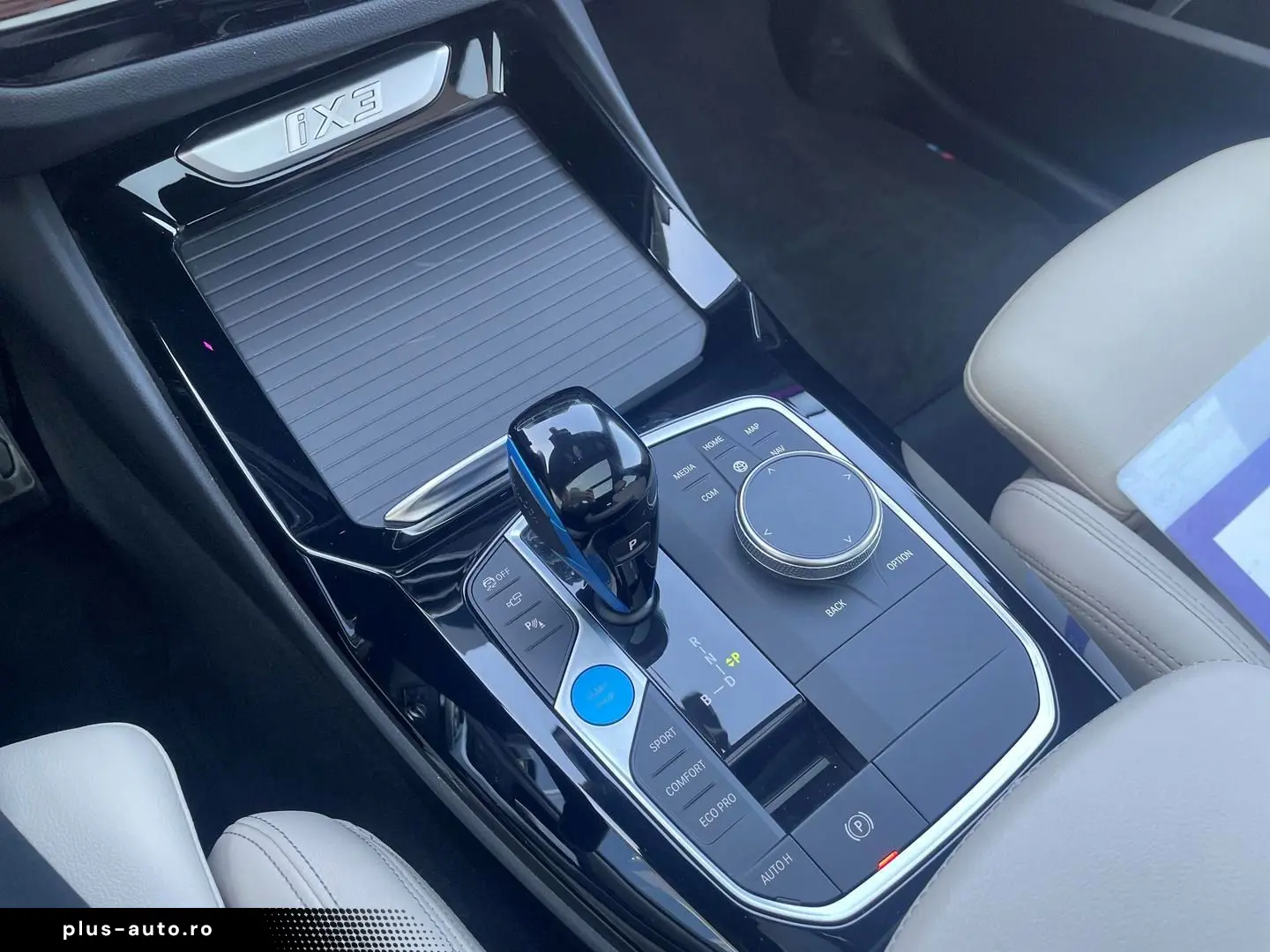 BMW iX3 M SPORT Sportpaket HUD AD AHK-klappbar AHK E