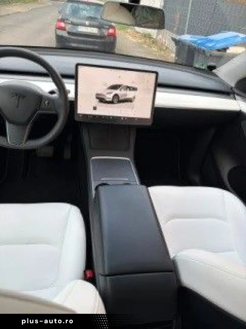 TESLA Model Y Basis RWD White White  1.HD