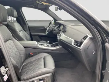 BMW X5 xDrive 45e M-Sport    M-Sport ACC Laser 360