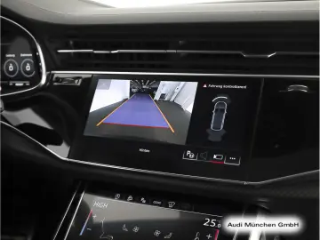 AUDI RS Q8 tiptr. Dynamik  Keramik Pano StdHzg B&O