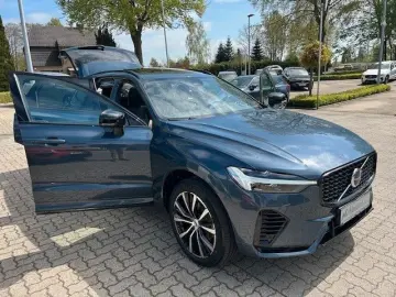 VOLVO XC60 T6 Recharge AWD PLUS DARK-AHK-BLIS-HK-Pilot