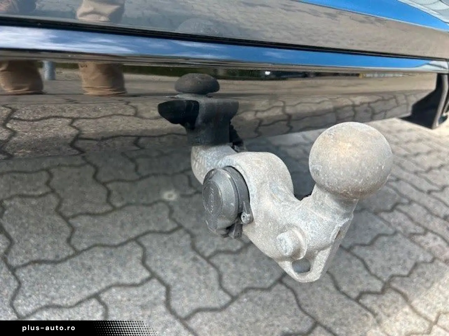 VOLVO XC60 T6 Recharge AWD PLUS DARK-AHK-BLIS-HK-Pilot