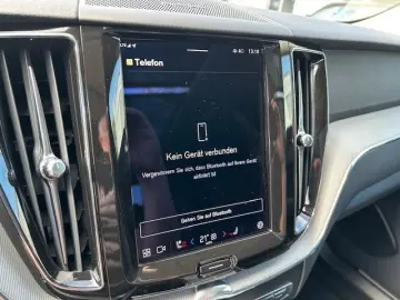 VOLVO XC60 T6 Recharge AWD PLUS DARK-AHK-BLIS-HK-Pilot