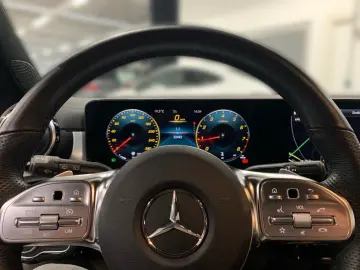 MERCEDES-BENZ AMG CLA 35 4M SB  NIGHT RFK CARPLAY SHZ LED