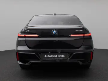 BMW i7 xD60 M-Sport HUD Pano 360 Massage ACC Soft 21