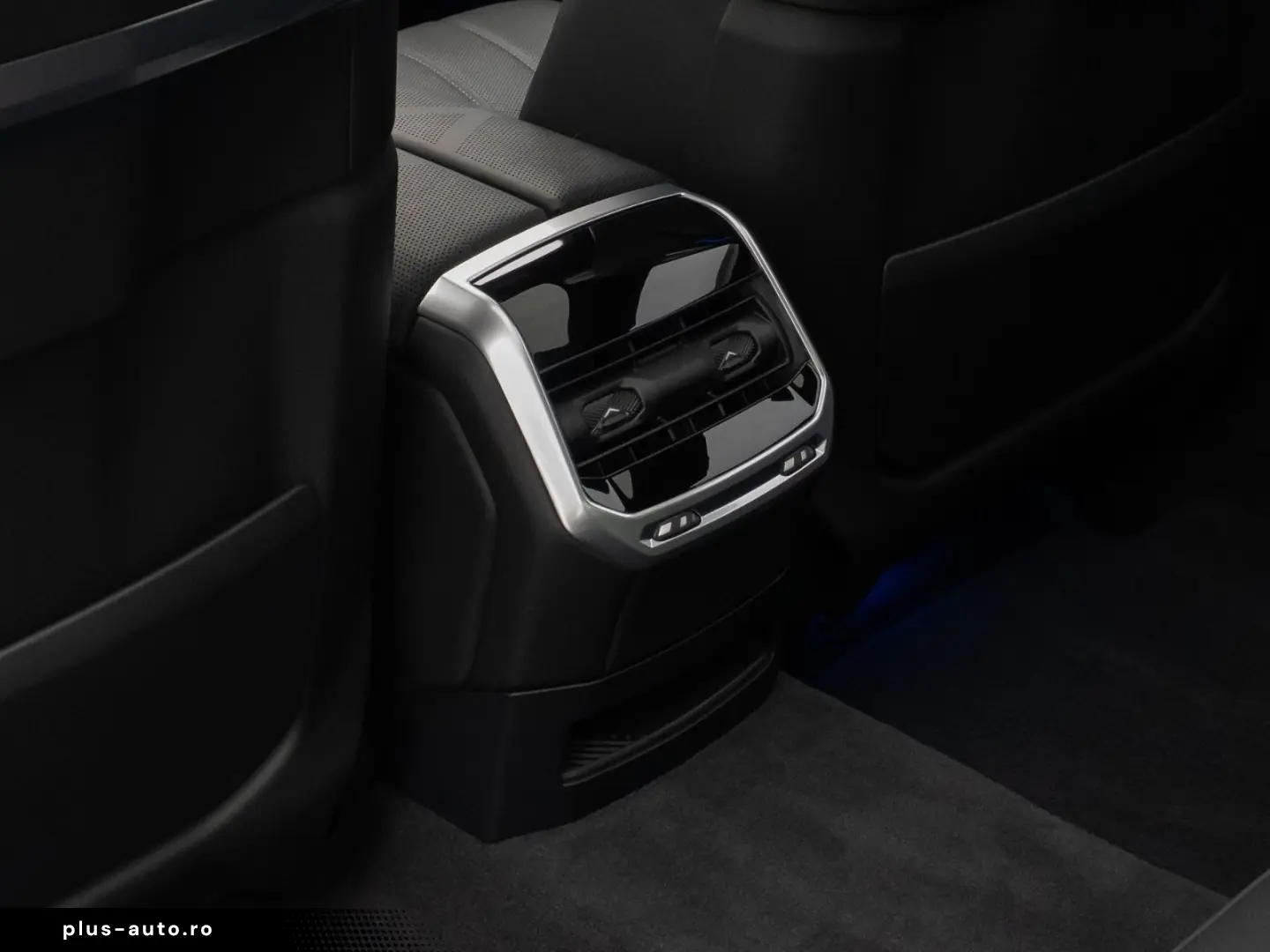 BMW i7 xD60 M-Sport HUD Pano 360 Massage ACC Soft 21