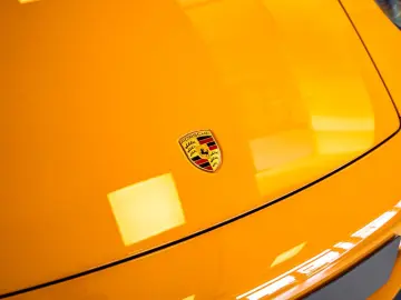 PORSCHE 911 Targa 4 GTS PTS Bahamagelb Full Opt MwSt 1Hd