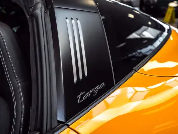 PORSCHE 911 Targa 4 GTS PTS Bahamagelb Full Opt MwSt 1Hd