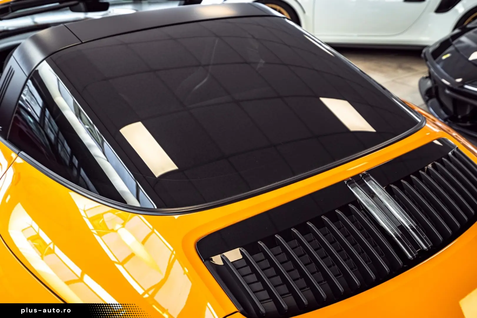 PORSCHE 911 Targa 4 GTS PTS Bahamagelb Full Opt MwSt 1Hd