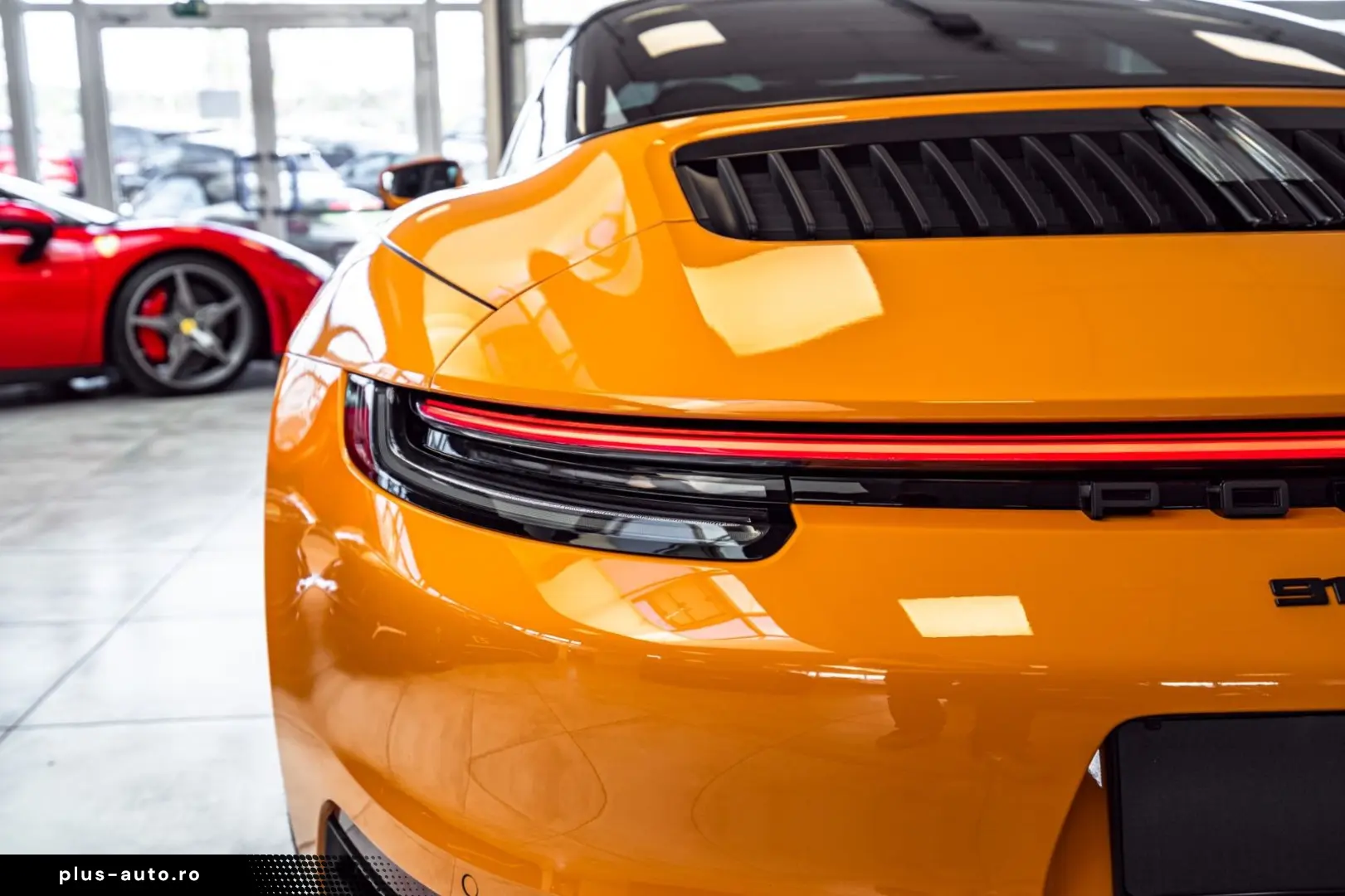 PORSCHE 911 Targa 4 GTS PTS Bahamagelb Full Opt MwSt 1Hd