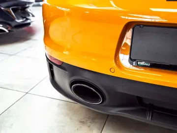 PORSCHE 911 Targa 4 GTS PTS Bahamagelb Full Opt MwSt 1Hd