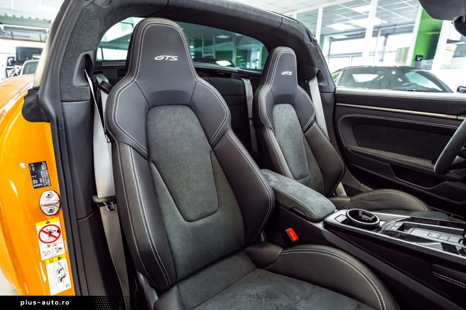 PORSCHE 911 Targa 4 GTS PTS Bahamagelb Full Opt MwSt 1Hd