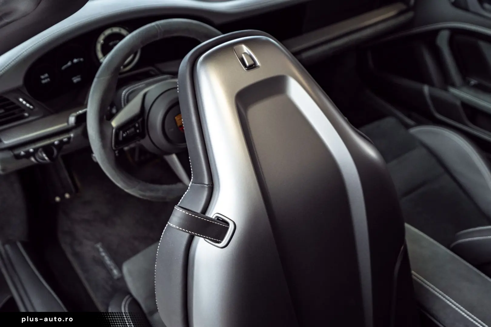 PORSCHE 911 Targa 4 GTS PTS Bahamagelb Full Opt MwSt 1Hd