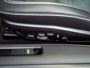 PORSCHE 911 Targa 4 GTS PTS Bahamagelb Full Opt MwSt 1Hd