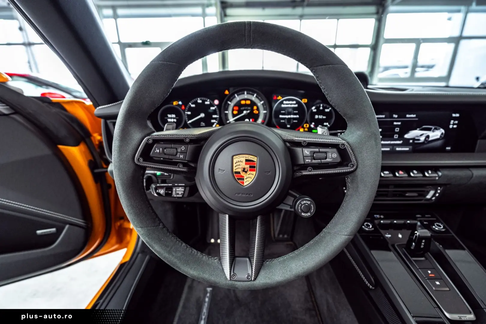 PORSCHE 911 Targa 4 GTS PTS Bahamagelb Full Opt MwSt 1Hd