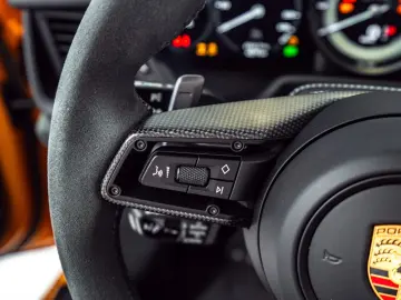 PORSCHE 911 Targa 4 GTS PTS Bahamagelb Full Opt MwSt 1Hd