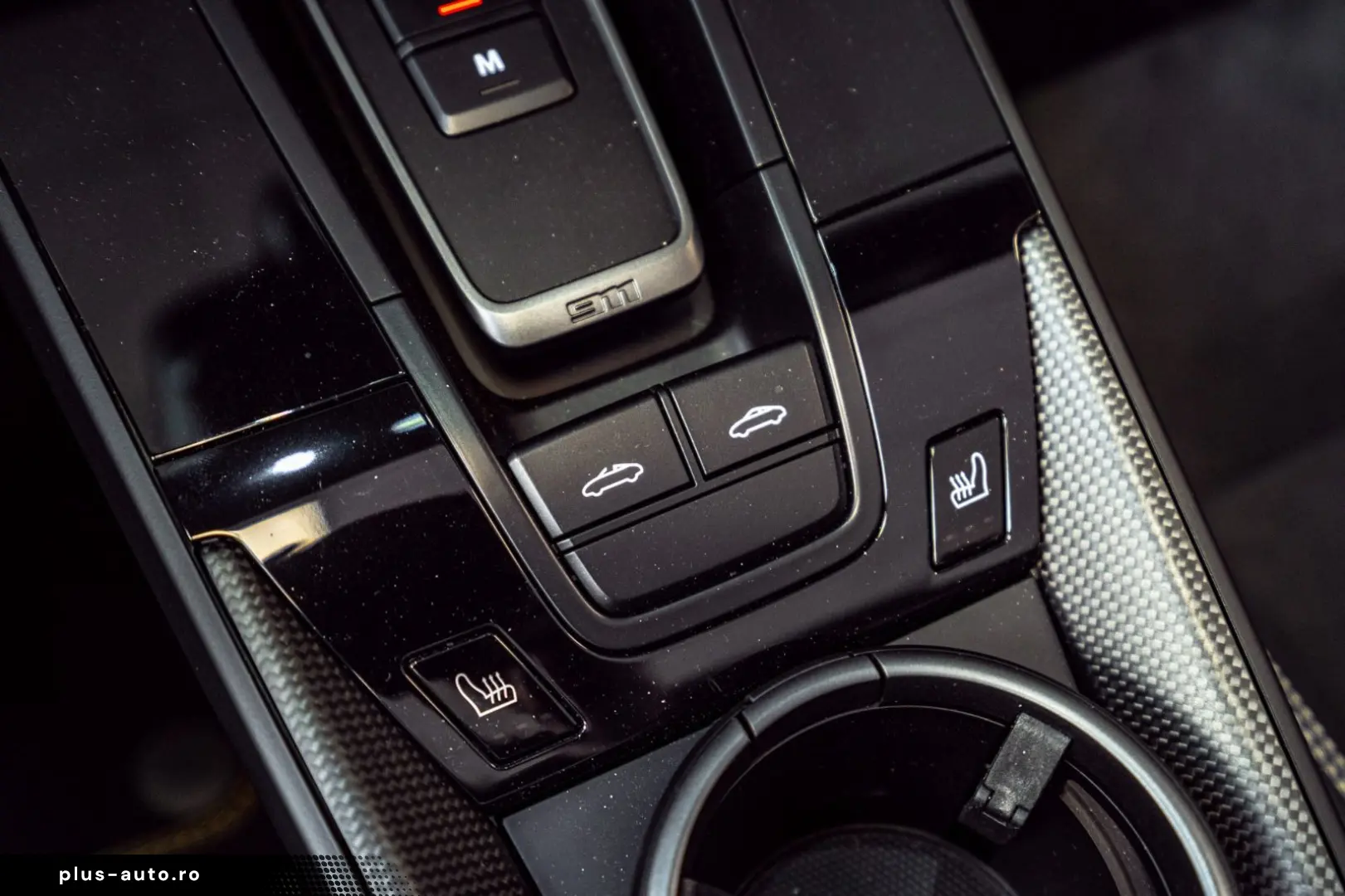 PORSCHE 911 Targa 4 GTS PTS Bahamagelb Full Opt MwSt 1Hd