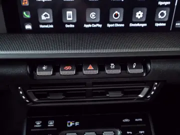 PORSCHE 911 Targa 4 GTS PTS Bahamagelb Full Opt MwSt 1Hd