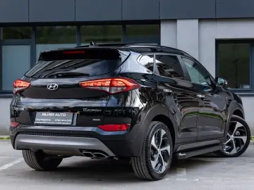 Hyundai Tucson 2.0 CRDI 4WD Automatik Premium