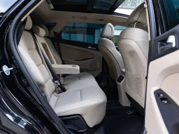 Hyundai Tucson 2.0 CRDI 4WD Automatik Premium