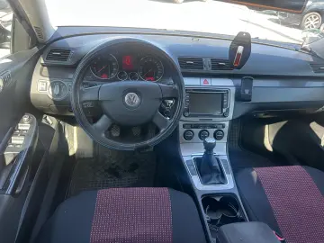 VW Passat 2006 1.6 Benzina