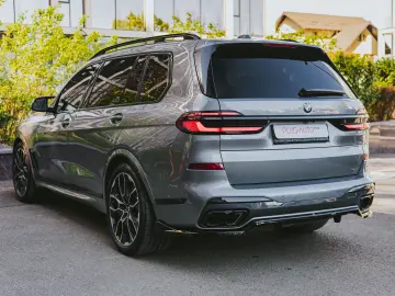BMW x7 M60i xDrive