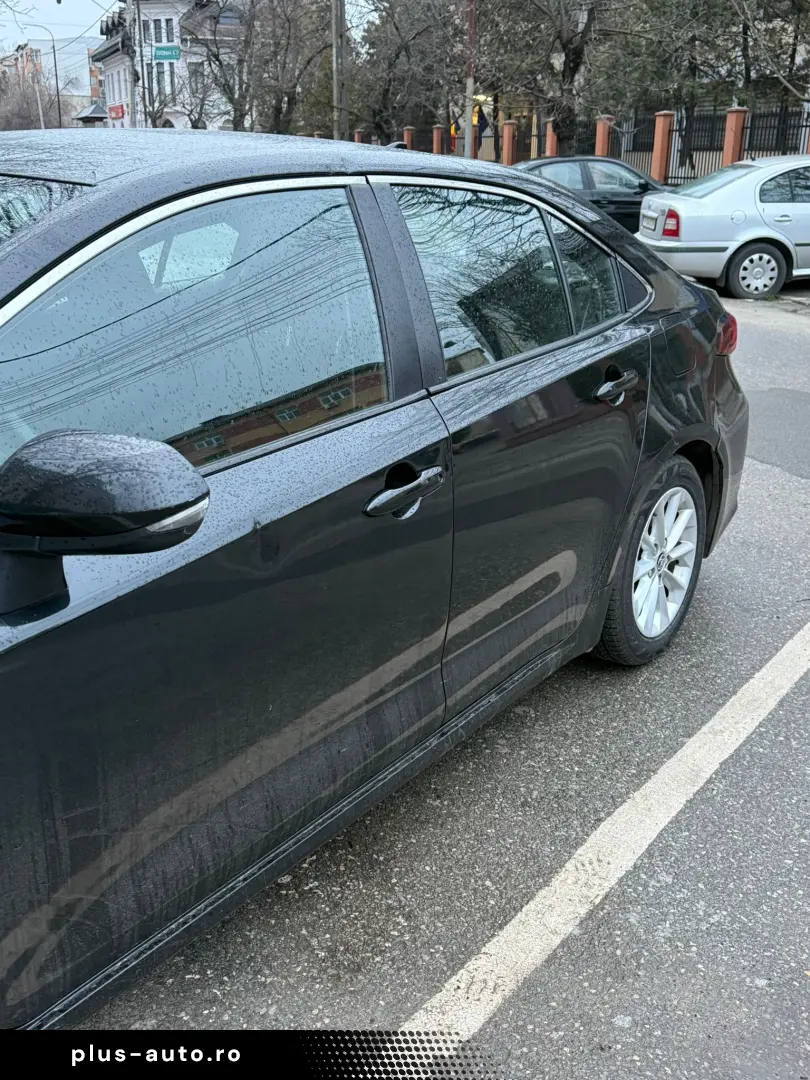 Vand toyota corolla an 2022