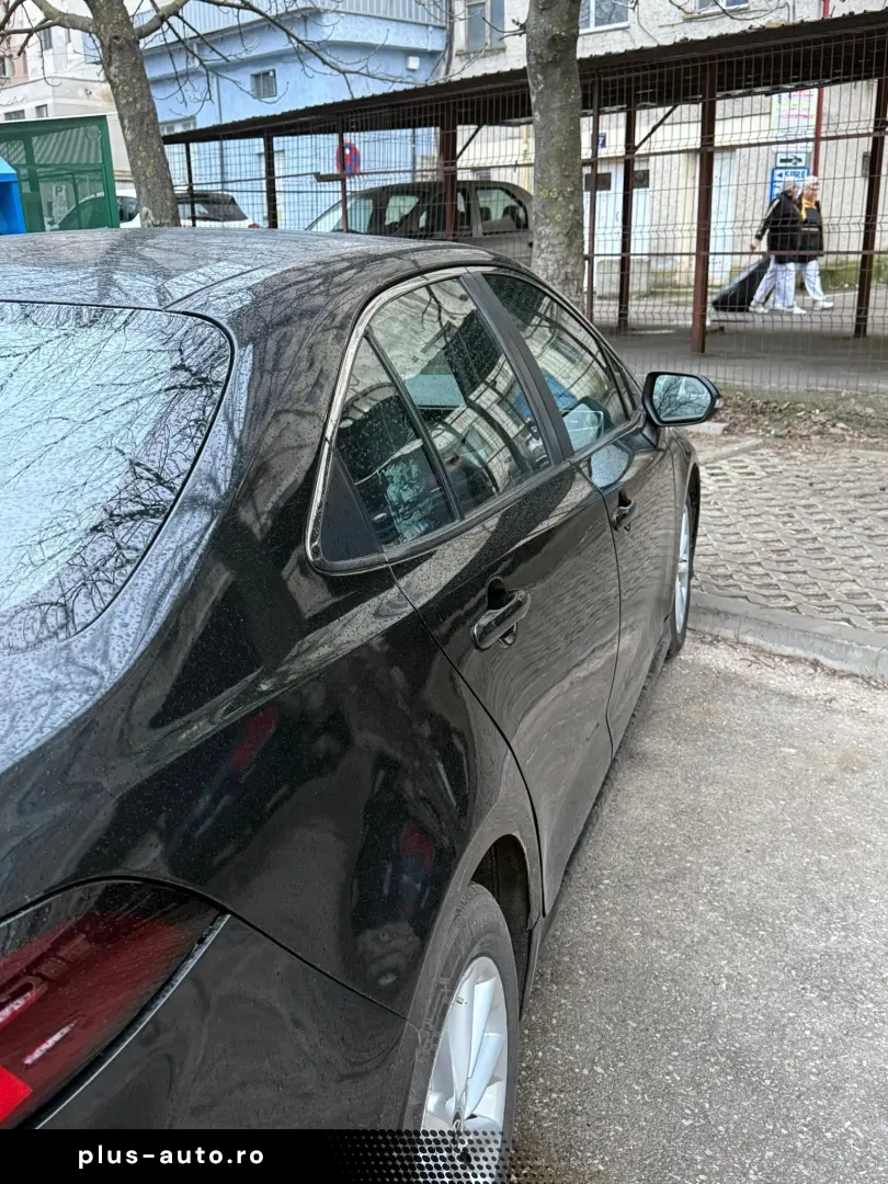 Vand toyota corolla an 2022