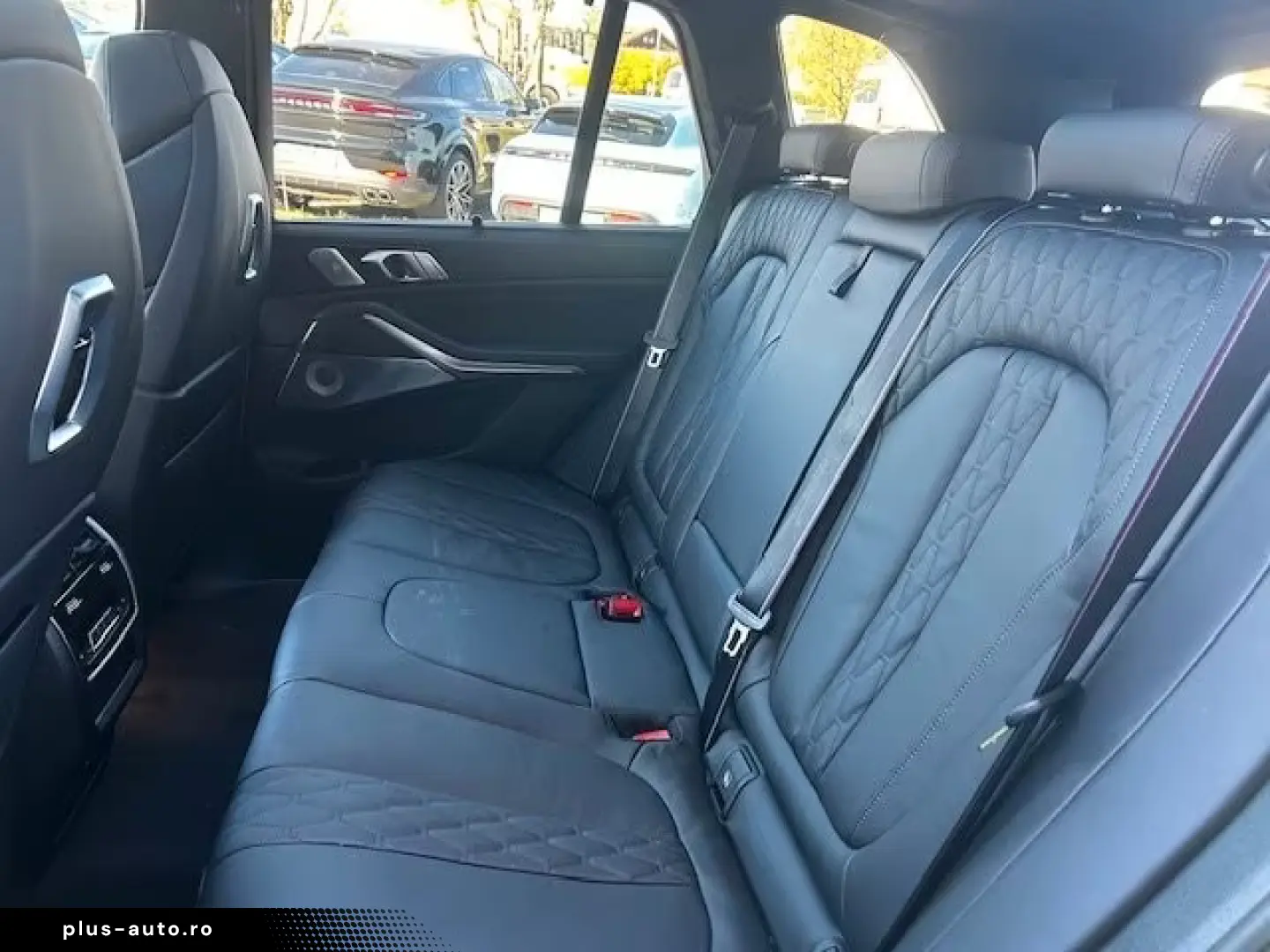 BMW X5 xDrive40i 1of1 Sao Paolo Yellow B&W CarbonExt