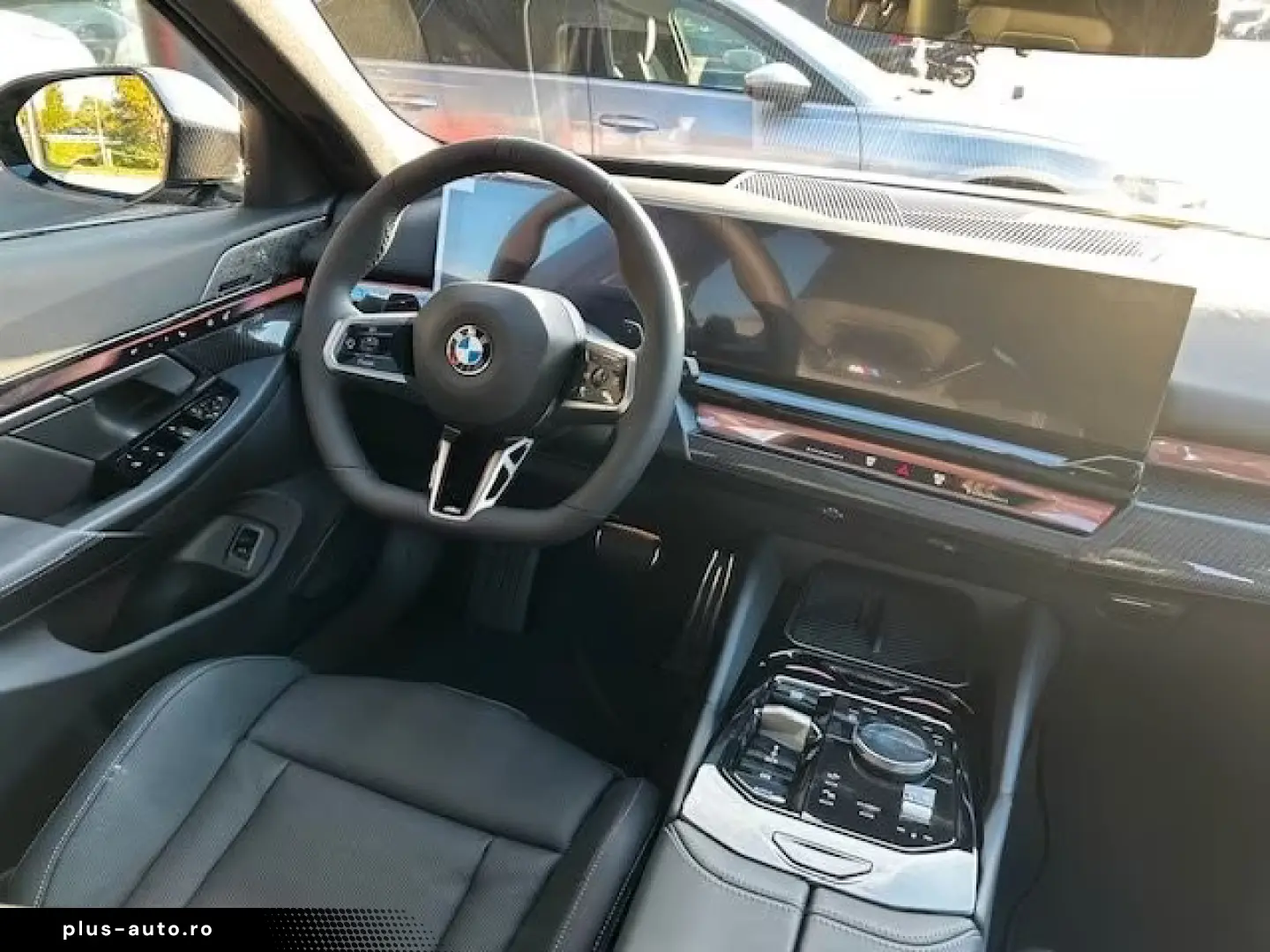 BMW 520d xDrive Touring Frozen Grey B&W AHK