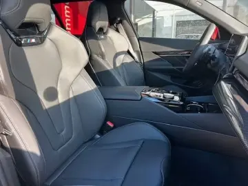 BMW 520d xDrive Touring Frozen Grey B&W AHK