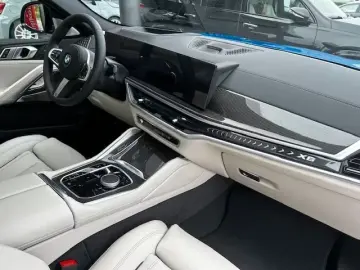 BMW X6 xDrive30d Standheiz. B&W AHK Iconic 22  Pano