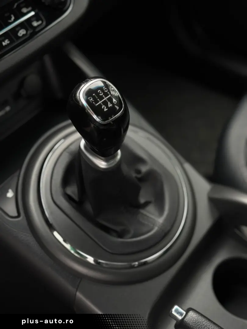 KIA SPORTAGE 1.7 CRDi Class 2WD