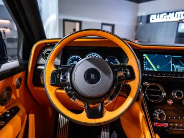 Rolls-Royce Cullinan   Bespoke   Rear Entertainment