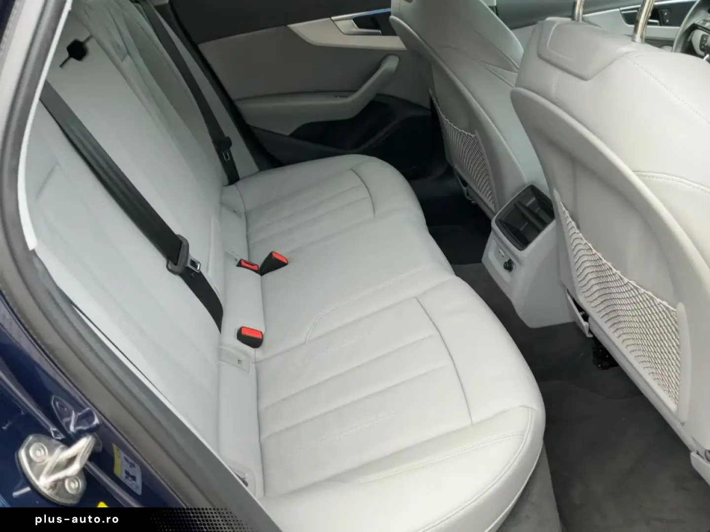 Audi A4 Avant 40 TFSI S-TR S-LINE