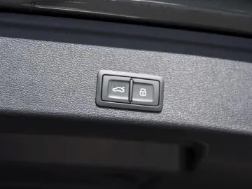 Audi A4 Avant 45 TFSI S Line Competition