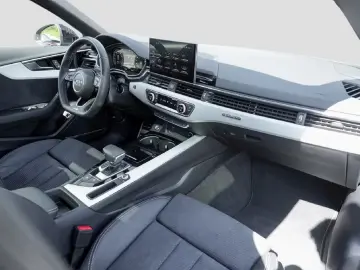 Audi A4 Avant 45 TFSI S Line Competition
