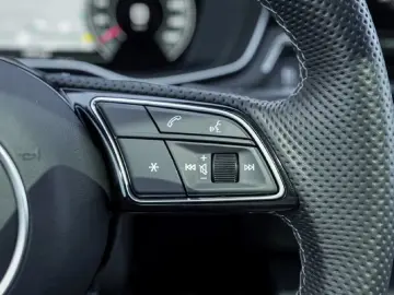 Audi A4 Avant 45 TFSI S Line Competition