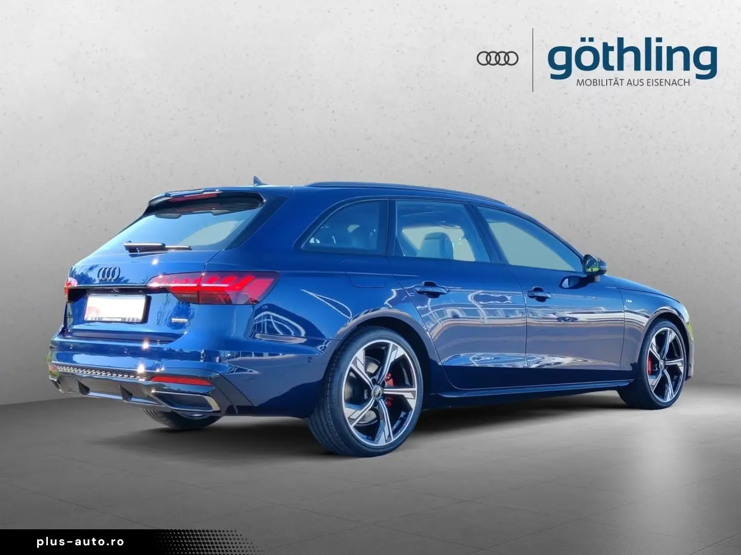 Audi A4 Avant 40 TDI with 2x S line Pano S seats