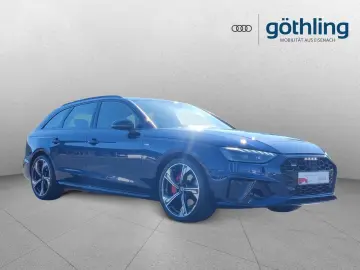 Audi A4 Avant 40 TDI with 2x S line Pano S seats