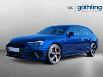 Audi A4 Avant 40 TDI with 2x S line Pano S seats